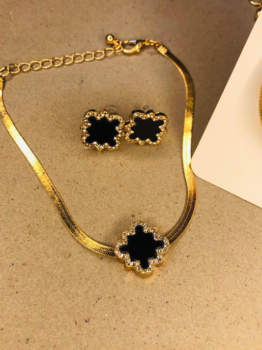 Black Clover 3-Piece Jewelry Set