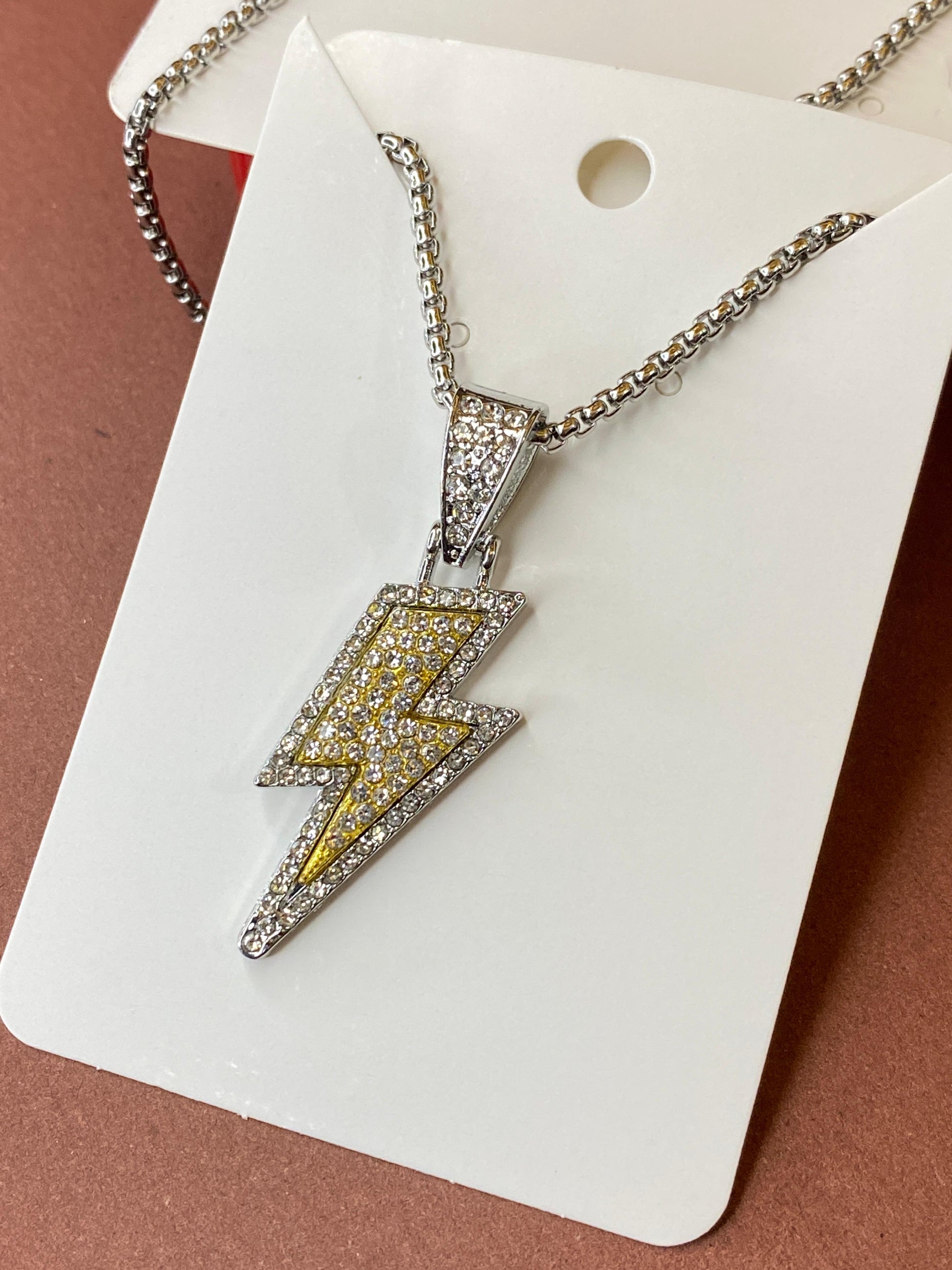 Thunder-necklace
